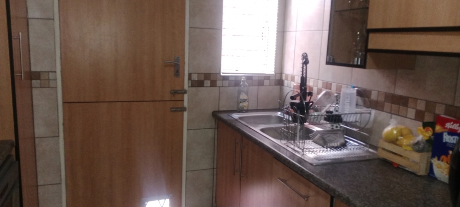 3 Bedroom Property for Sale in Birchleigh Gauteng