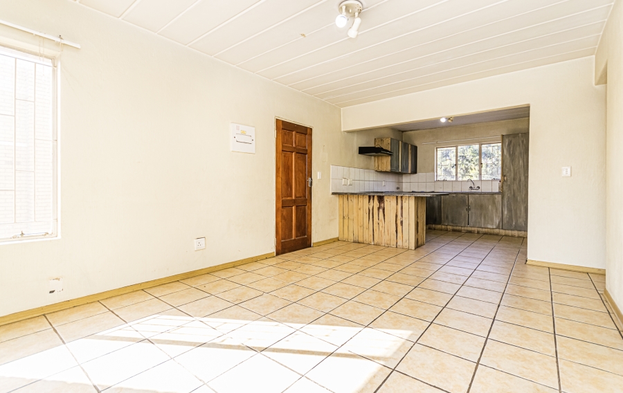 2 Bedroom Property for Sale in Die Hoewes Gauteng