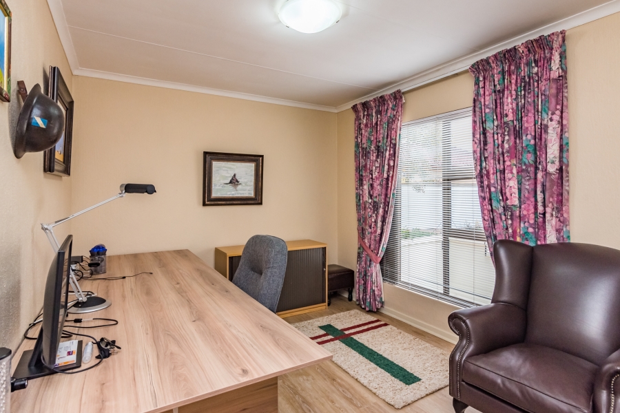 4 Bedroom Property for Sale in Silverfields Gauteng