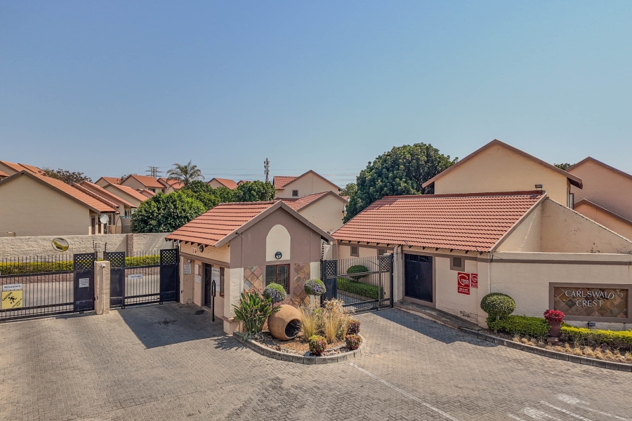 2 Bedroom Property for Sale in Noordwyk Gauteng