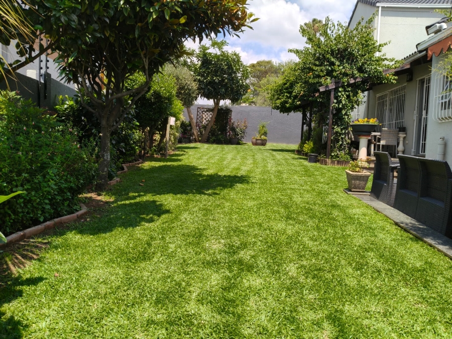 4 Bedroom Property for Sale in Dowerglen Ext 3 Gauteng