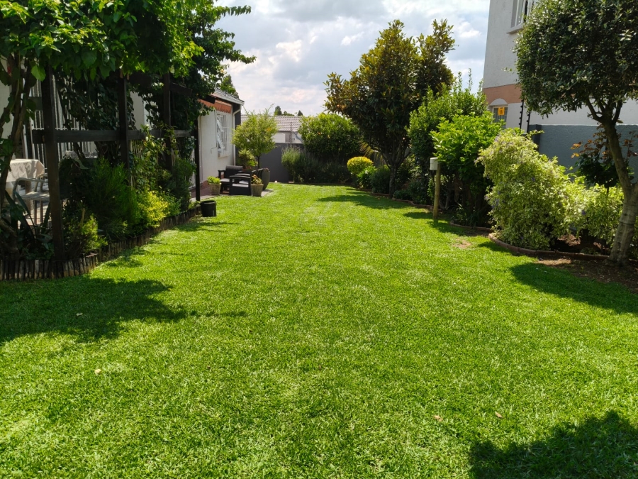 4 Bedroom Property for Sale in Dowerglen Ext 3 Gauteng