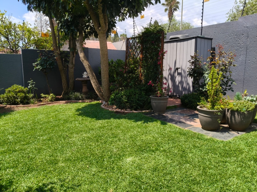 4 Bedroom Property for Sale in Dowerglen Ext 3 Gauteng