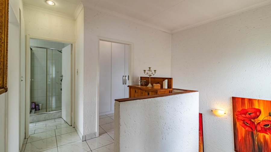 4 Bedroom Property for Sale in Dowerglen Ext 3 Gauteng