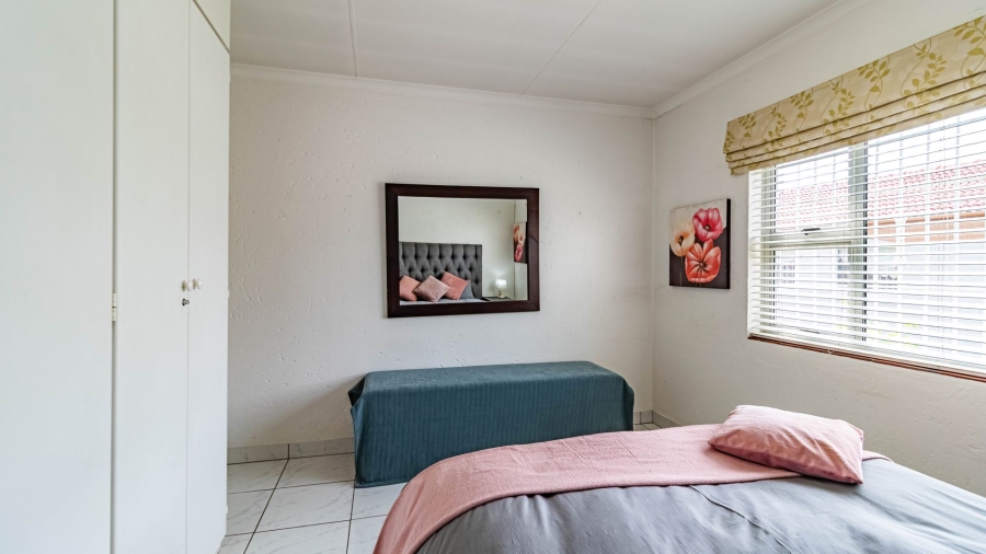 4 Bedroom Property for Sale in Dowerglen Ext 3 Gauteng