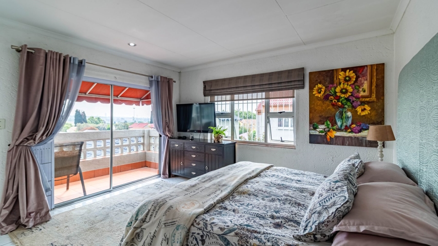 4 Bedroom Property for Sale in Dowerglen Ext 3 Gauteng