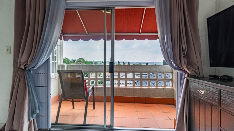 4 Bedroom Property for Sale in Dowerglen Ext 3 Gauteng