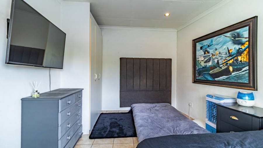 4 Bedroom Property for Sale in Dowerglen Ext 3 Gauteng