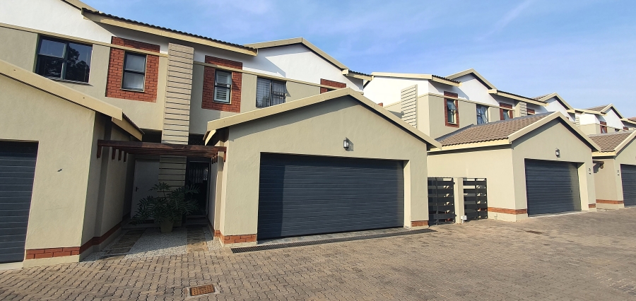 3 Bedroom Property for Sale in Equestria Gauteng