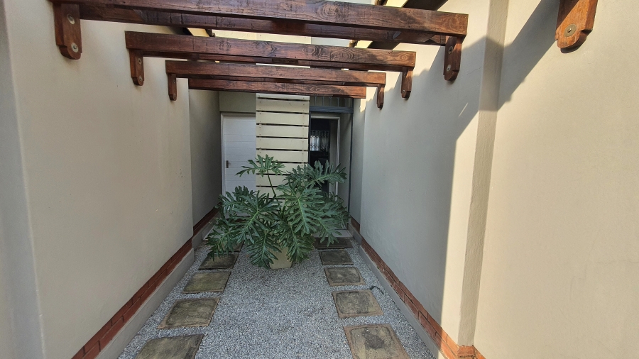 3 Bedroom Property for Sale in Equestria Gauteng