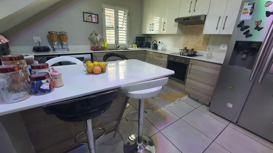 3 Bedroom Property for Sale in Equestria Gauteng