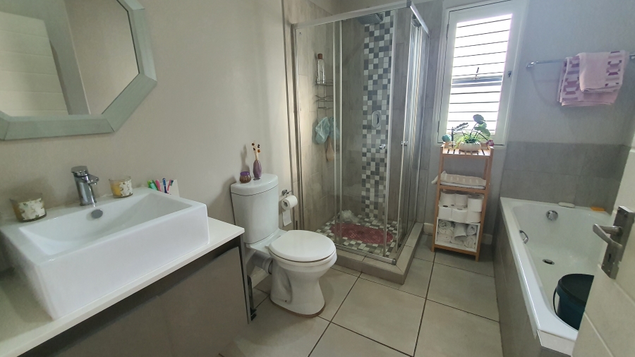 3 Bedroom Property for Sale in Equestria Gauteng