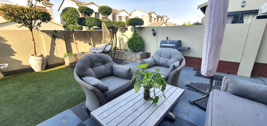 3 Bedroom Property for Sale in Equestria Gauteng