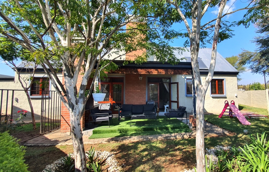 3 Bedroom Property for Sale in Equestria Gauteng