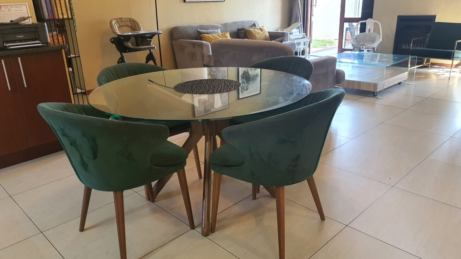 3 Bedroom Property for Sale in Equestria Gauteng