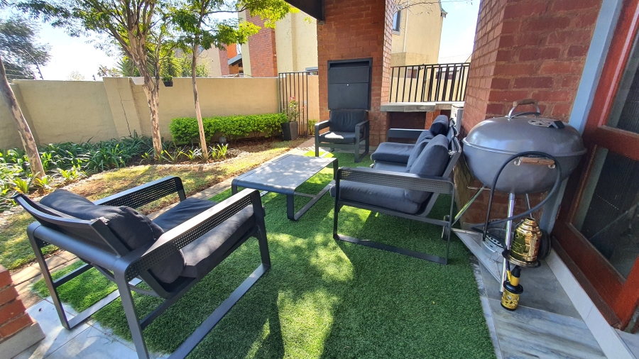 3 Bedroom Property for Sale in Equestria Gauteng