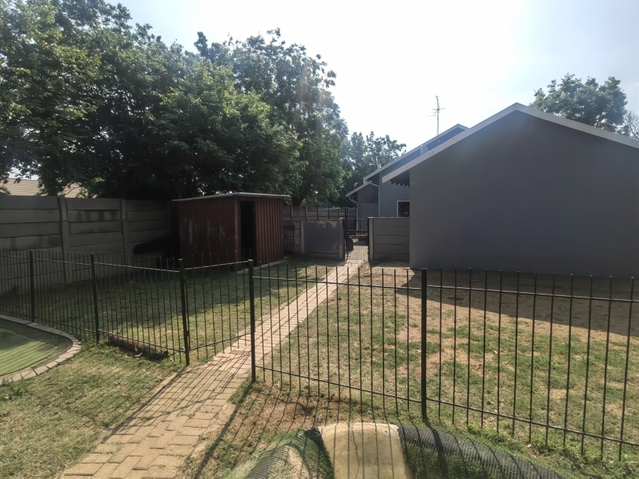 3 Bedroom Property for Sale in Ferryvale Gauteng