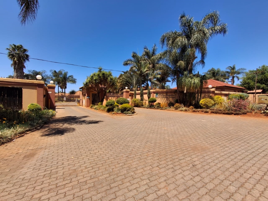 4 Bedroom Property for Sale in Heatherview Gauteng
