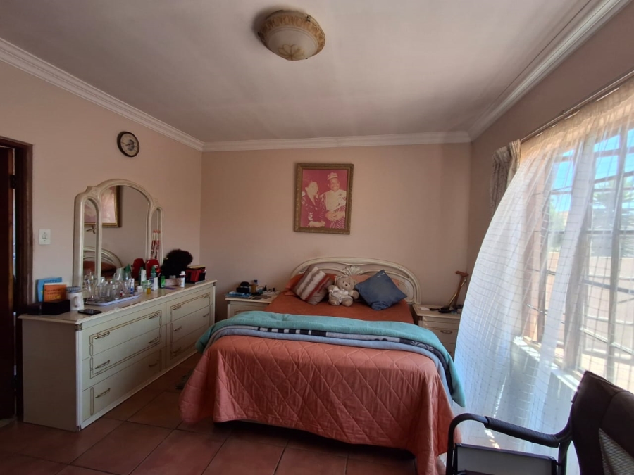 4 Bedroom Property for Sale in Heatherview Gauteng