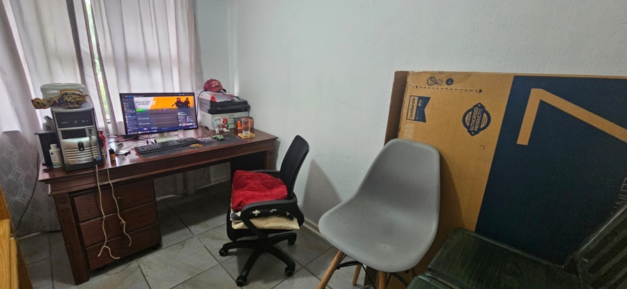 To Let 3 Bedroom Property for Rent in Bedford Gardens Gauteng