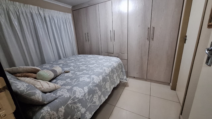 3 Bedroom Property for Sale in Rosslyn Gauteng