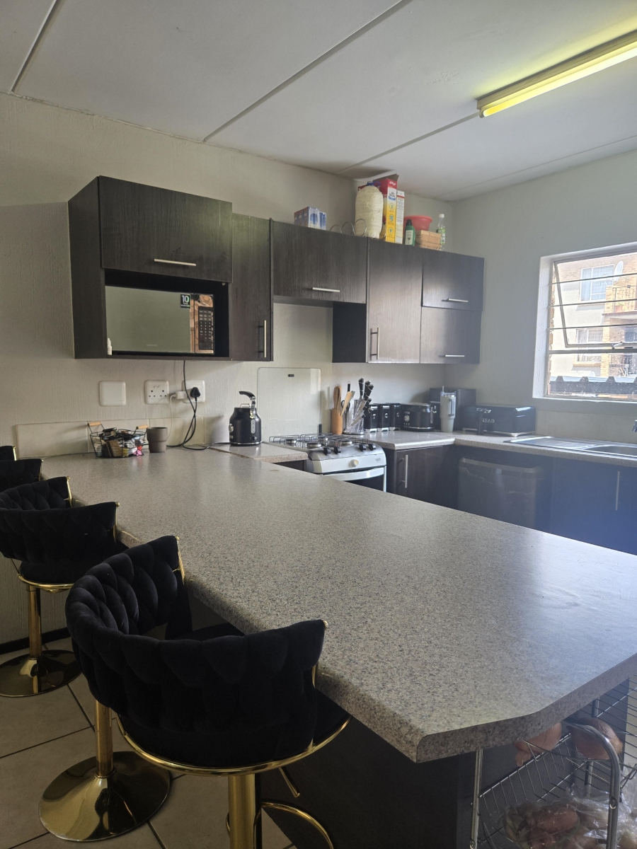 2 Bedroom Property for Sale in Honeydew Gauteng