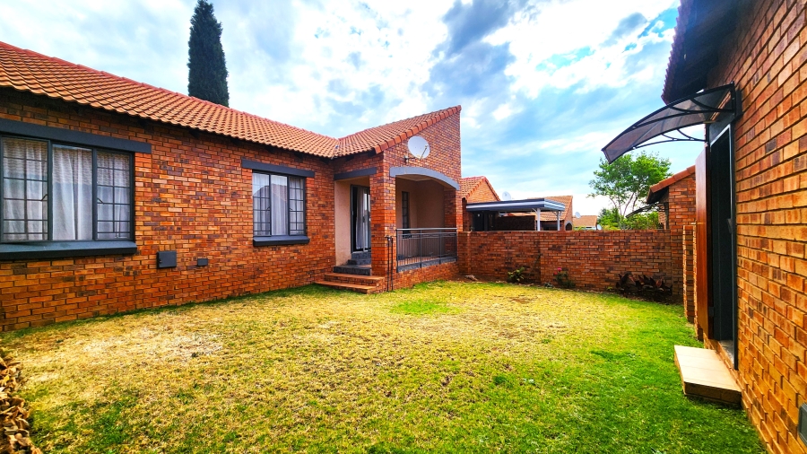 2 Bedroom Property for Sale in Mooikloof Ridge Gauteng