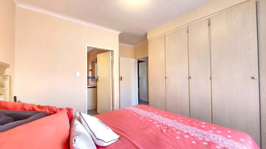 2 Bedroom Property for Sale in Mooikloof Ridge Gauteng