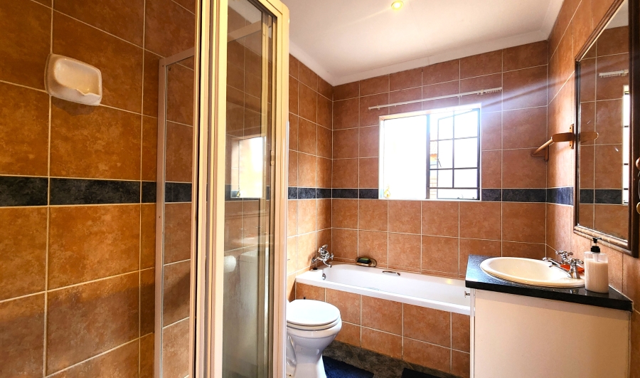 2 Bedroom Property for Sale in Mooikloof Ridge Gauteng