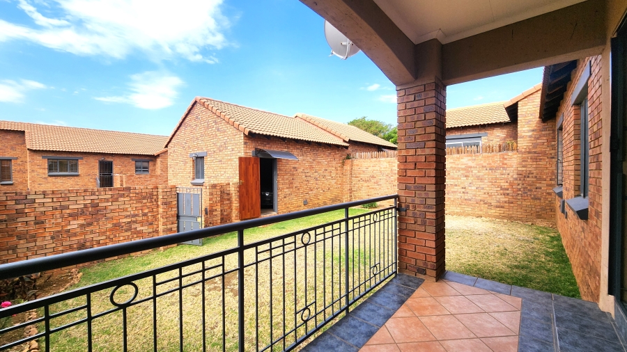 2 Bedroom Property for Sale in Mooikloof Ridge Gauteng