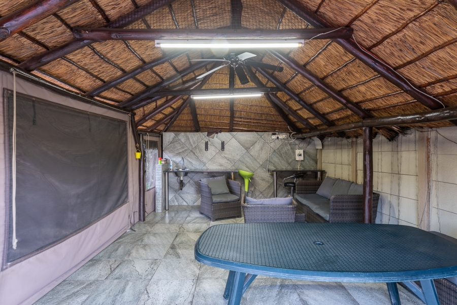 4 Bedroom Property for Sale in Brackendowns Gauteng