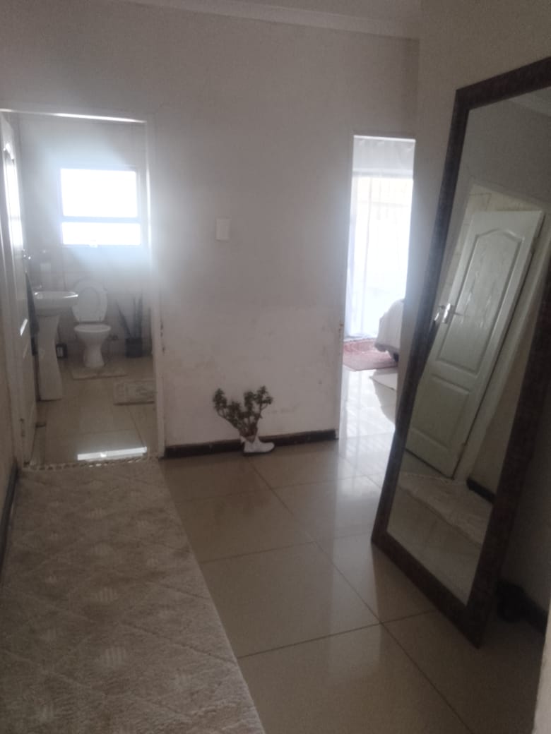 To Let 2 Bedroom Property for Rent in Meredale Gauteng