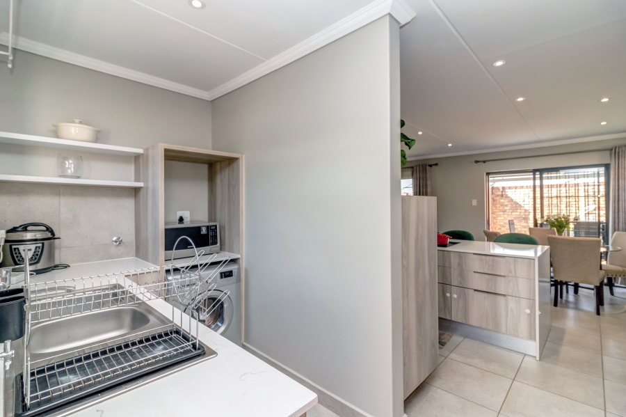 4 Bedroom Property for Sale in Lion Pride Gauteng