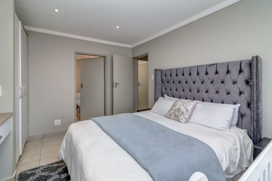 4 Bedroom Property for Sale in Lion Pride Gauteng