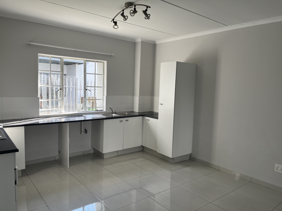 2 Bedroom Property for Sale in Douglasdale Gauteng