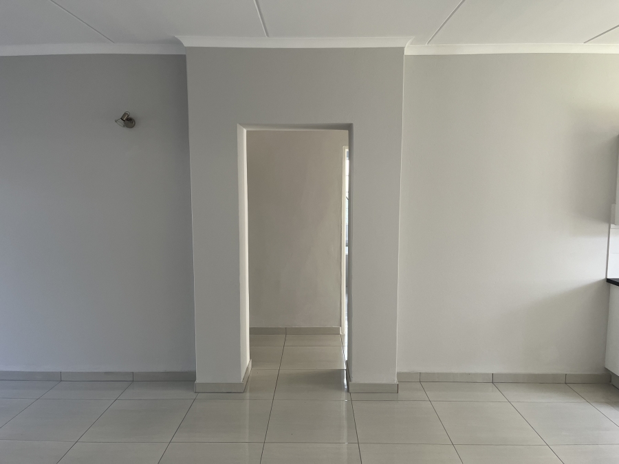 2 Bedroom Property for Sale in Douglasdale Gauteng