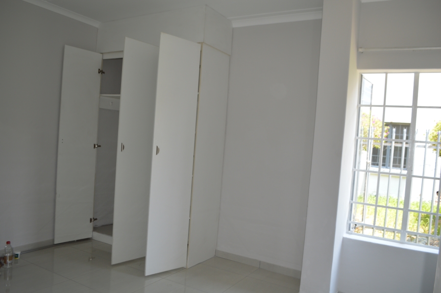 2 Bedroom Property for Sale in Douglasdale Gauteng