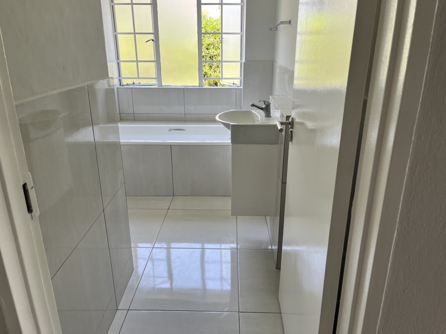 2 Bedroom Property for Sale in Douglasdale Gauteng