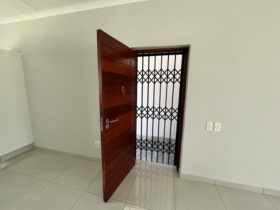 2 Bedroom Property for Sale in Douglasdale Gauteng