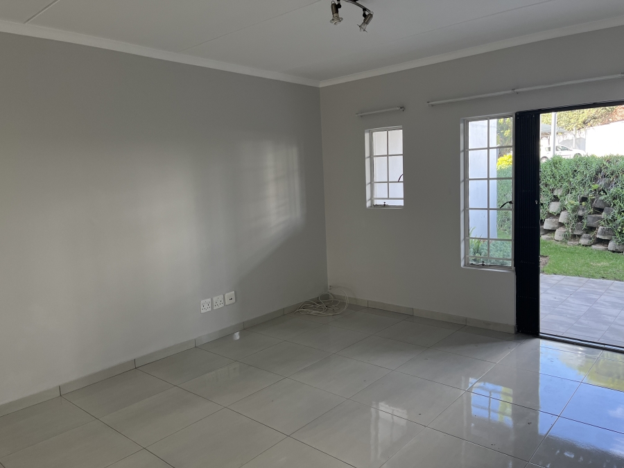 2 Bedroom Property for Sale in Douglasdale Gauteng