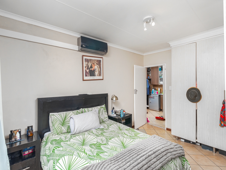 3 Bedroom Property for Sale in Noordwyk Gauteng