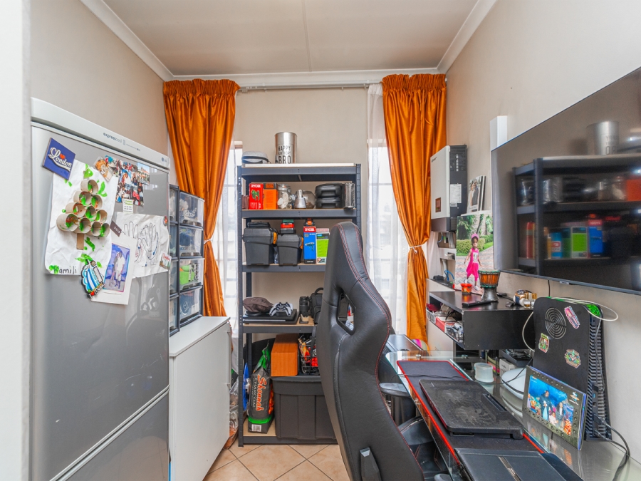 3 Bedroom Property for Sale in Noordwyk Gauteng