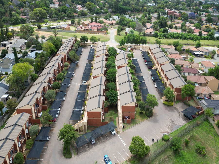 3 Bedroom Property for Sale in Noordwyk Gauteng