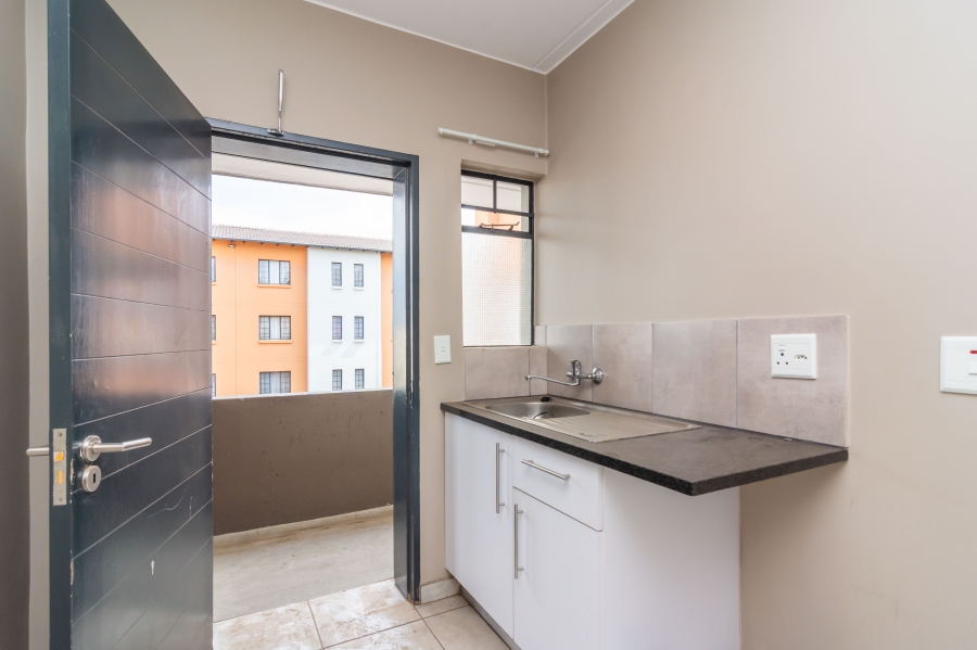 2 Bedroom Property for Sale in Fleurhof Gauteng