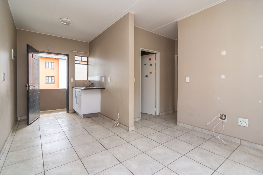 2 Bedroom Property for Sale in Fleurhof Gauteng