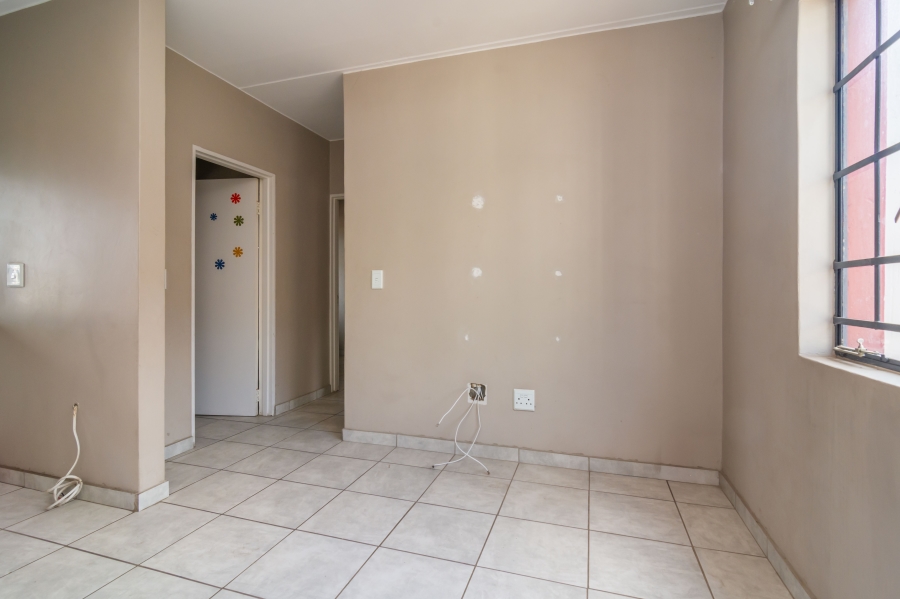 2 Bedroom Property for Sale in Fleurhof Gauteng