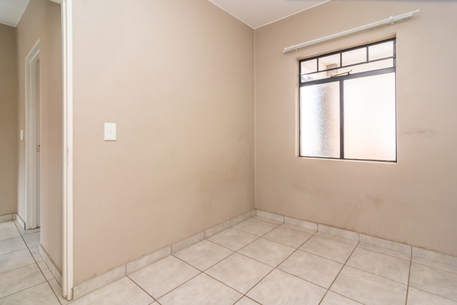 2 Bedroom Property for Sale in Fleurhof Gauteng