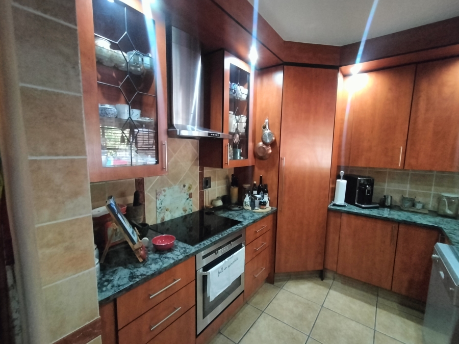 5 Bedroom Property for Sale in Amandasig Gauteng