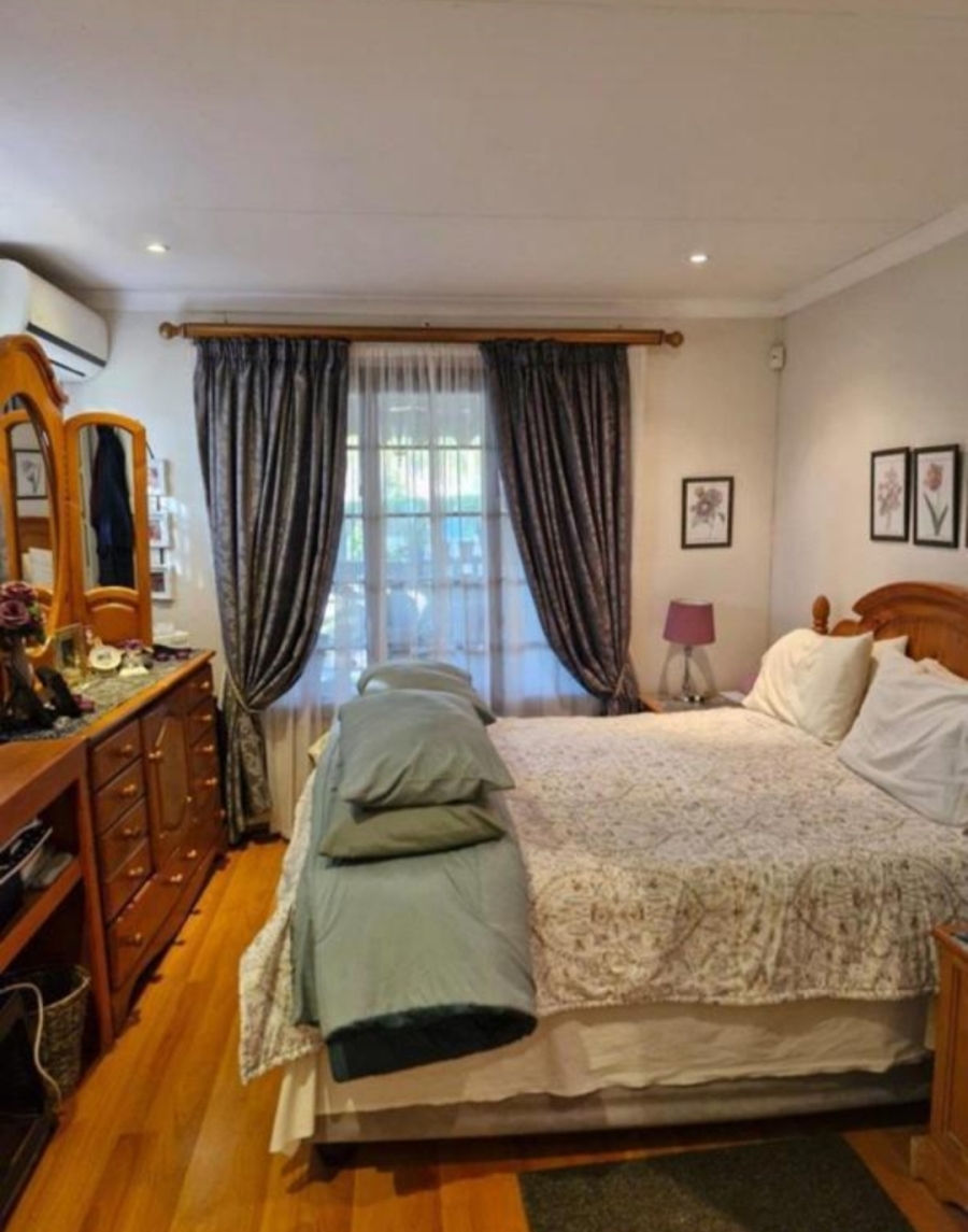 5 Bedroom Property for Sale in Amandasig Gauteng