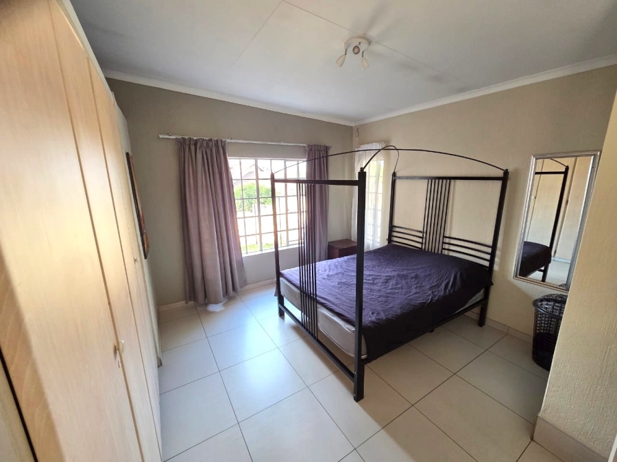 1 Bedroom Property for Sale in Garsfontein Gauteng